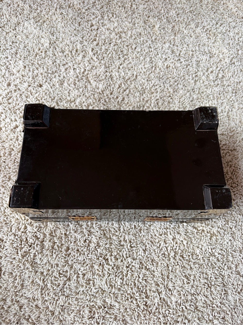 Vintage Asian Jewelry Box from Thailand Mother of Pearl Brass Black Lacquer - Picture 7 of 12